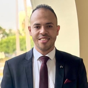 احمد عمرو
